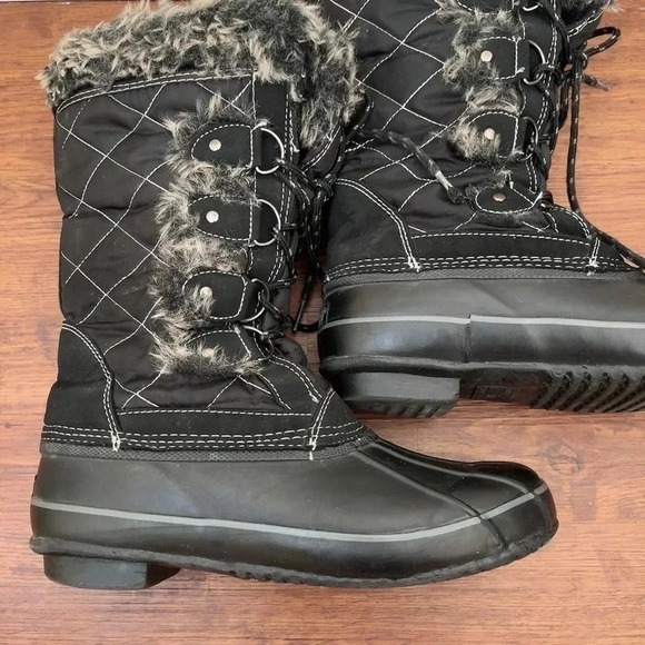 KHOMBU | WOMEN'S WATERPROOF WINTER BOOT - Picture 9 of 16